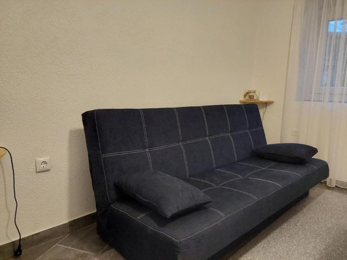 Apartman Amelaa Kulen Vakuf Exterior foto